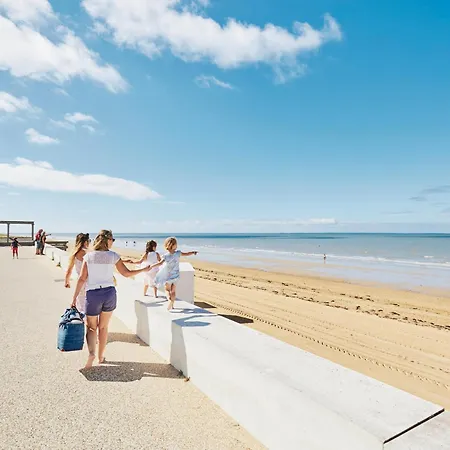 1 Chambre, Face Mer, A - Fr-1-323-550 *