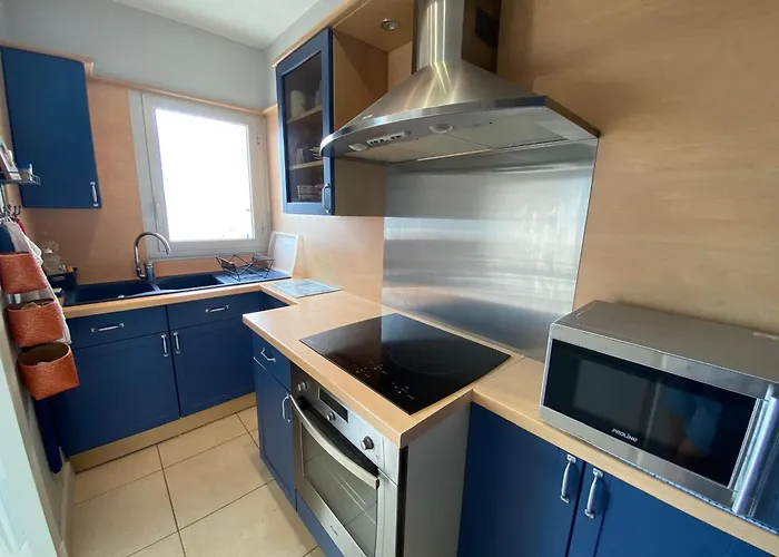 1 Chambre, Face Mer, à - Fr-1-323-550 Appartement